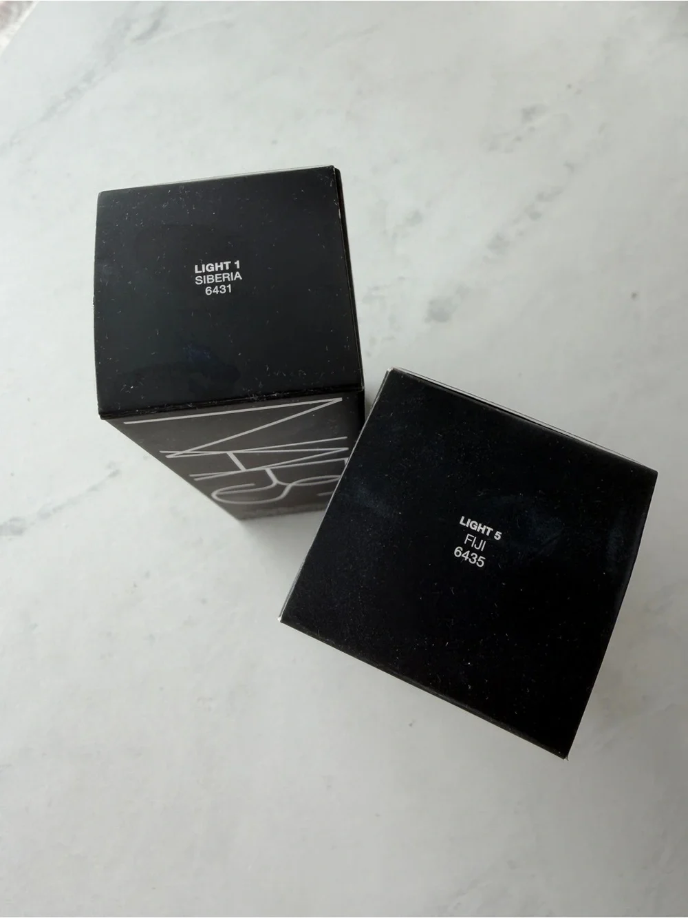 New with Box NARS All Day Luminous Weightless Foundation - Light 5 Fiji #6435